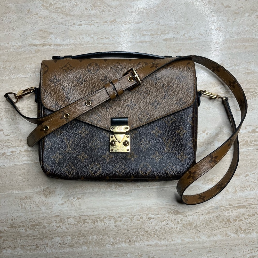 Louis Vuitton Reverse Monogram Pochette Metis